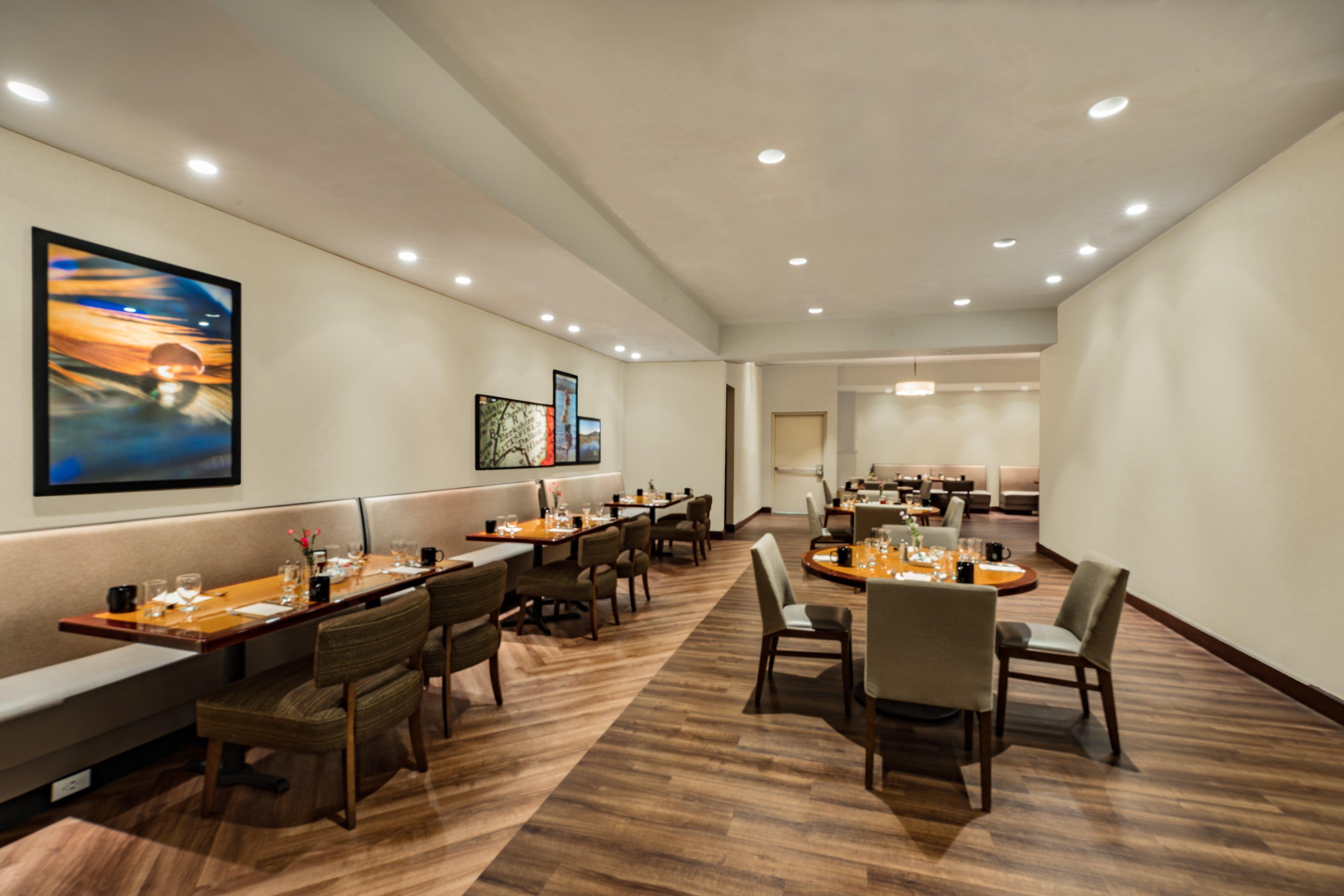 Holiday Inn & Suites Pittsfield-Berkshires By Ihg Exterior photo