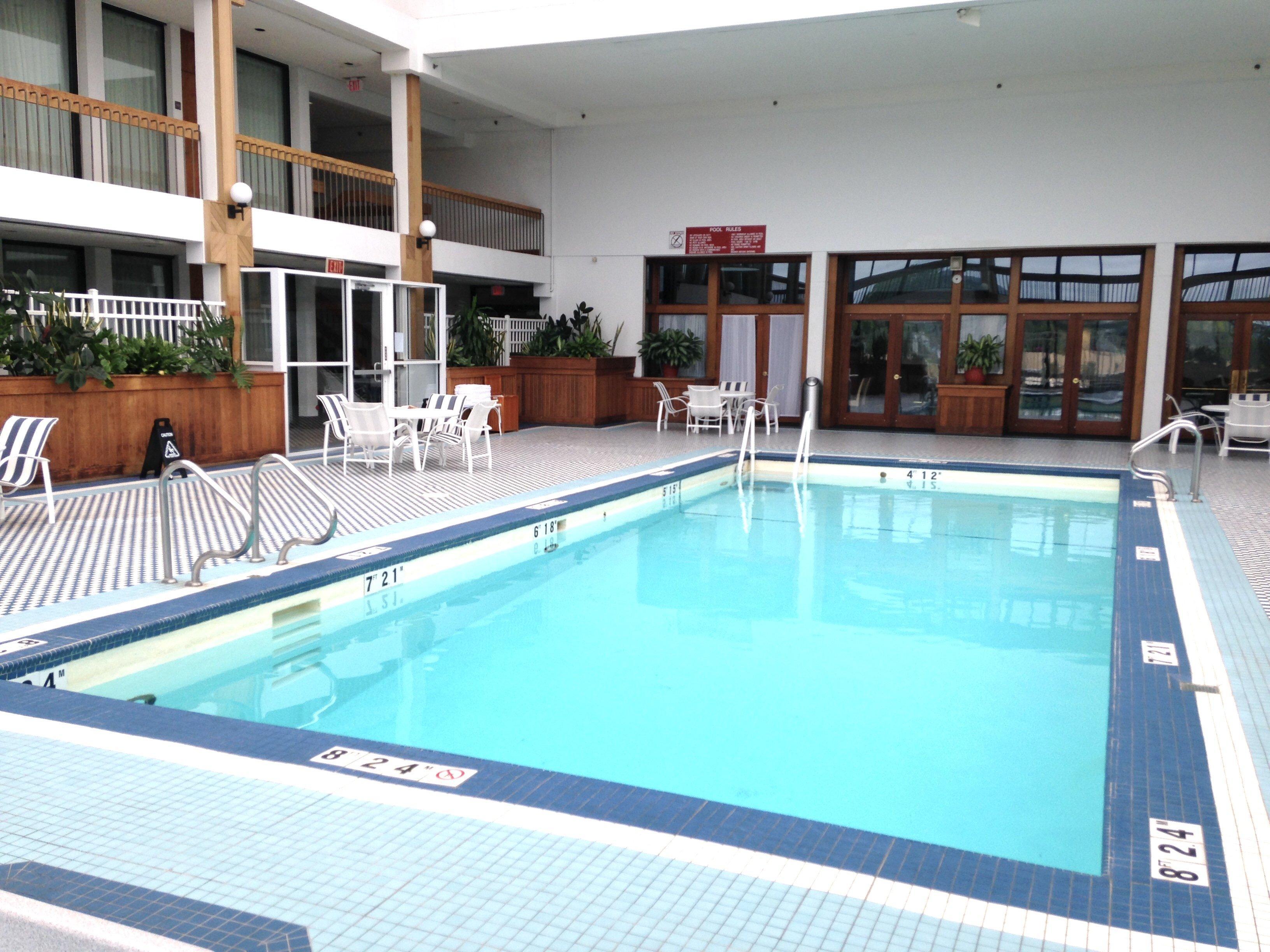 Holiday Inn & Suites Pittsfield-Berkshires By Ihg Exterior photo