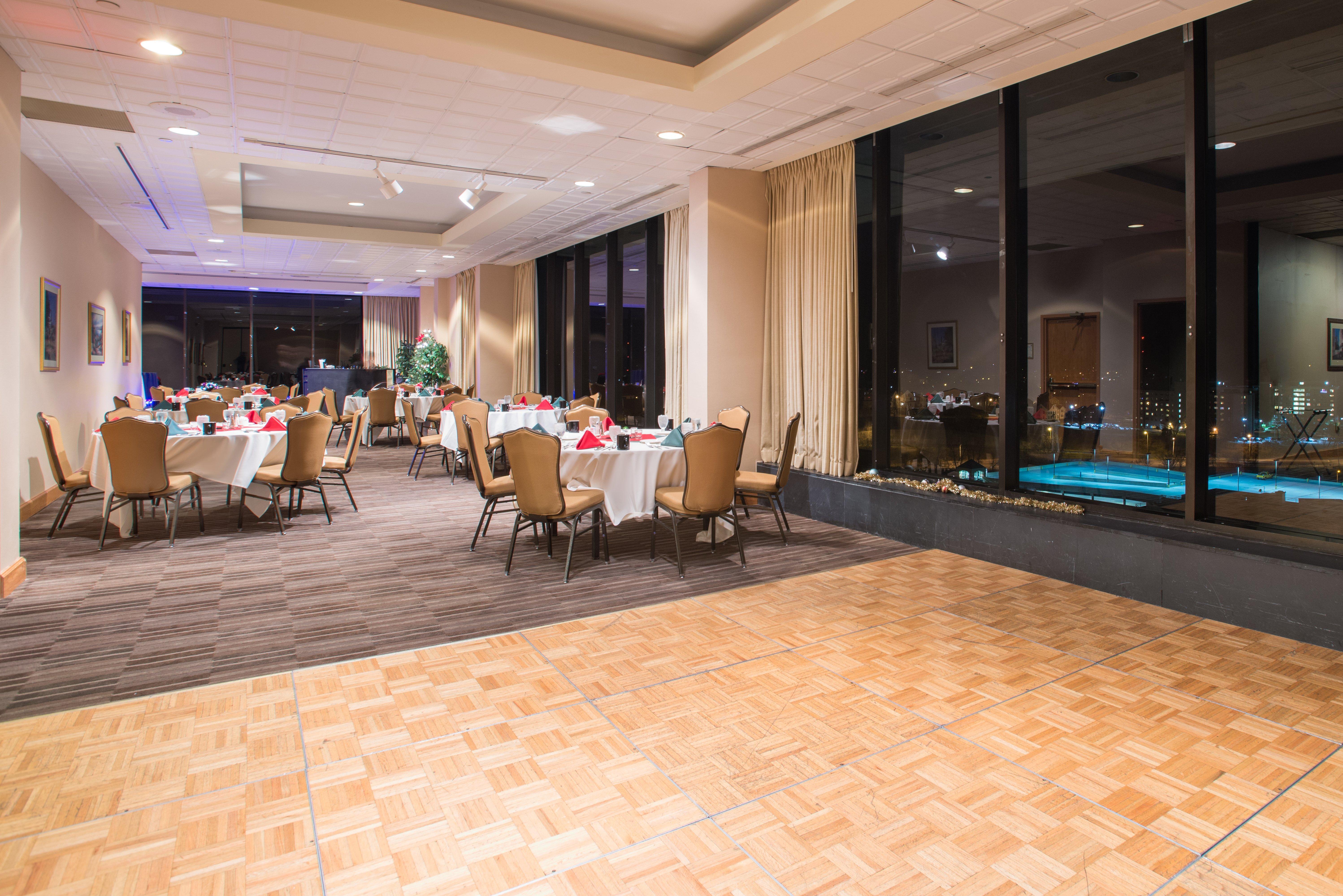 Holiday Inn & Suites Pittsfield-Berkshires By Ihg Exterior photo